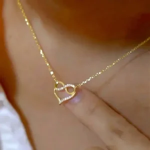 Delicate Infinity Heart Pendant Necklace
